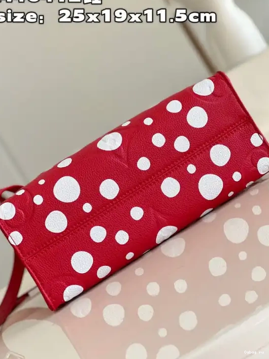LOUIS VUITTON ONTHEGO PM 0422